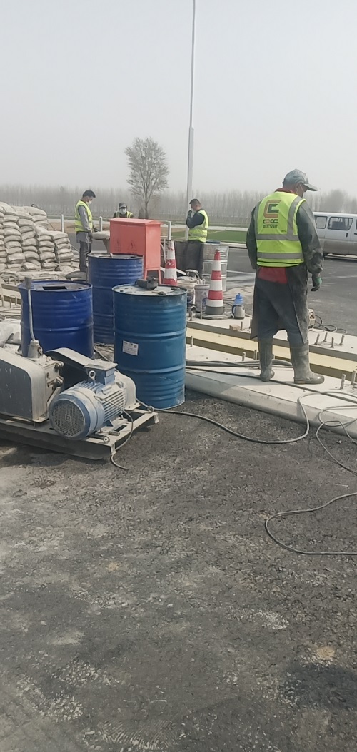 岚山公路路基回填土压密注浆